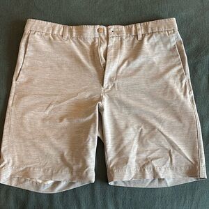 Callaway golf short. Size 36 with 8” inseam. Heathered grey. EUC.